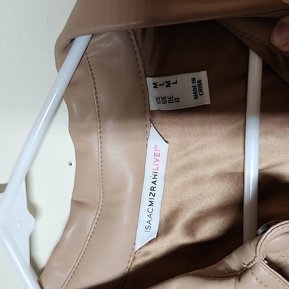 Isaac Mizrahi Live Faux Leather Shacket Camel Button Down Oversized Medium - Picture 4 of 11